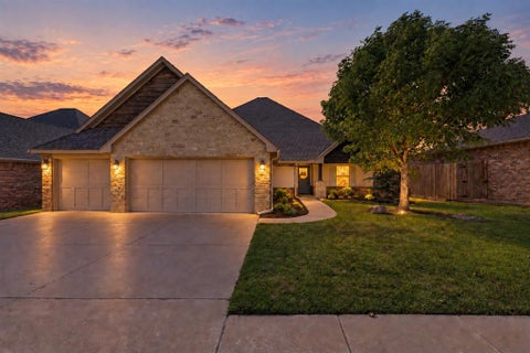 Photo of 18717 Havenbrook Road, Edmond, OK 73012 (MLS # 1249031)