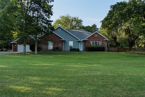 Photo of 3333 Everett Drive, Edmond, OK 73013 (MLS # 1241354)