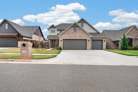 Photo of 3112 Pinnacle Peak Drive, Yukon, OK 73099 (MLS # 1251298)
