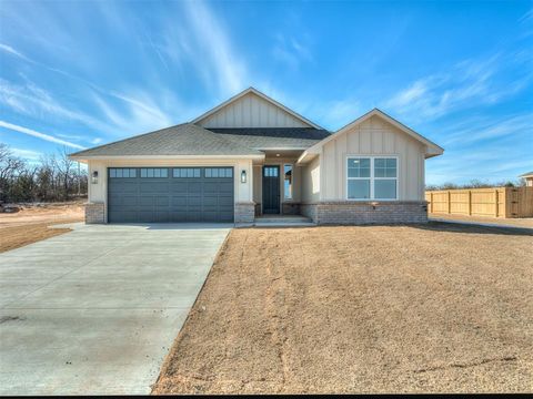 Photo of 4401 Maxine Drive, Choctaw, OK 73020 (MLS # 1213205)