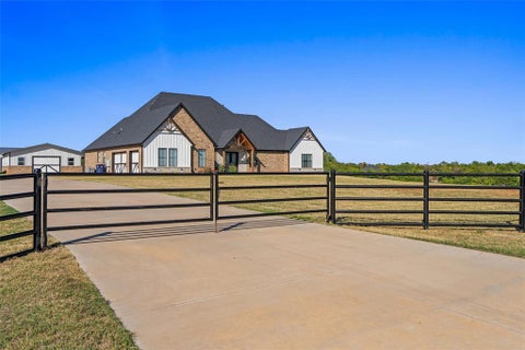 Photo of 11825 SW 114th Circle, Mustang, OK 73064 (MLS # 1252826)