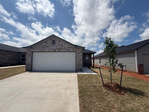 Photo of 3629 Maggie Road, Mustang, OK 73064 (MLS # 1226993)