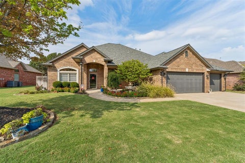 Photo of 6609 NW 118th Street, Oklahoma City, OK 73162 (MLS # 1250926)