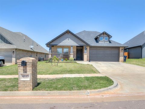 Photo of 9337 SW 42nd Street, Oklahoma City, OK 73179 (MLS # 1229301)