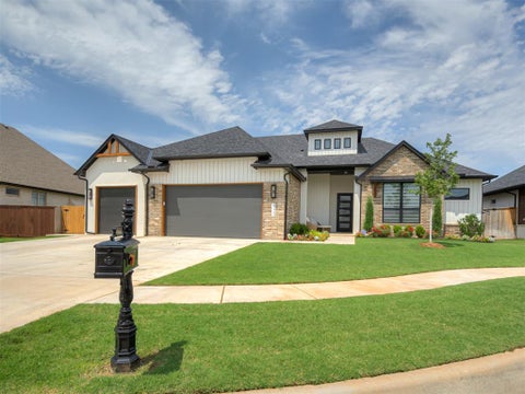 Photo of 15445 Bonita Lane, Edmond, OK 73013 (MLS # 1245368)