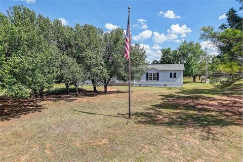 Photo of 11924 Bryant Lane, Guthrie, OK 73044 (MLS # 1231128)