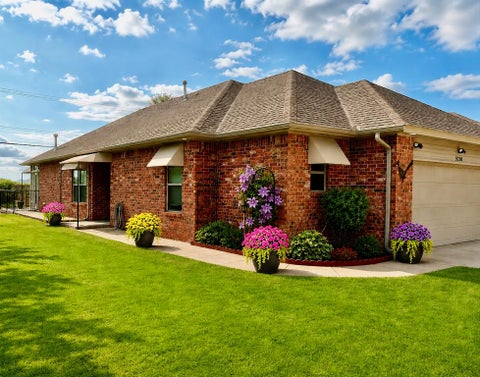 Photo of 9208 Roadrunner Avenue, Oklahoma City, OK 73139 (MLS # 1251530)