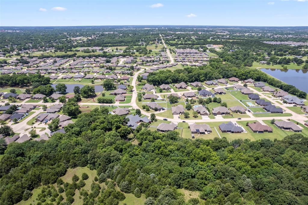 Shawnee, Oklahoma 74804, United States, 4 Bedrooms Bedrooms, ,3 BathroomsBathrooms,Residential,Active,255539