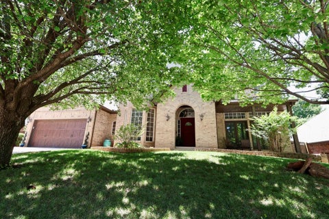 Photo of 809 Fox Run Trail, Edmond, OK 73034 (MLS # 1234145)