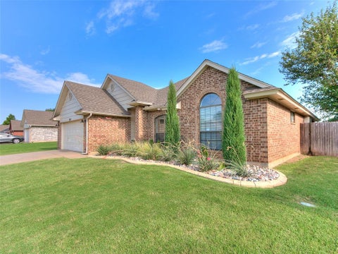 Photo of 3917 Ripple Avenue, Norman, OK 73072 (MLS # 1242216)