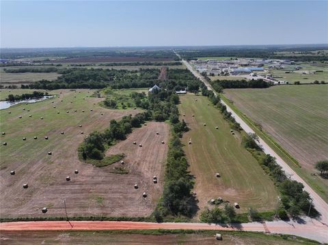 Photo of N MacArthur Boulevard, Edmond, OK 73013 (MLS # 1229818)