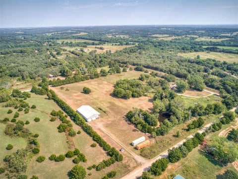 Photo of 17900 W Lake Road, Stillwater, OK 74075 (MLS # 1252677)