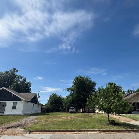 Photo of 1608 NW 29th Street, Oklahoma City, OK 73106 (MLS # 1236962)