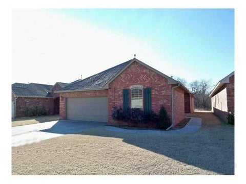 Photo of 1329 E CEDAR CREEK Drive, Norman, OK 73071 (MLS # 1219187)