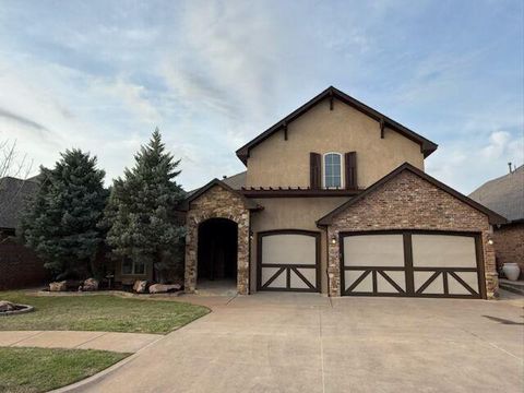 Photo of 9021 NW 148th Place, Yukon, OK 73099 (MLS # 1220787)