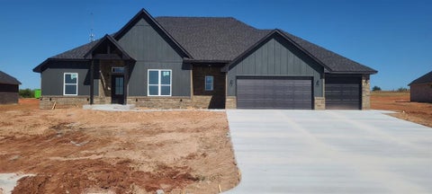 Photo of 2418 Bear Creek Circle, Blanchard, OK 73010 (MLS # 1252396)