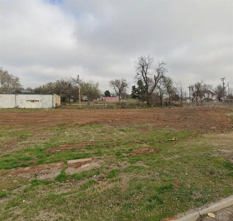 Photo of 1617 NE 7th Street, Oklahoma City, OK 73117 (MLS # 1213952)