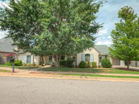 Photo of 901 Bayonne Bridge Court, Edmond, OK 73034 (MLS # 1238170)