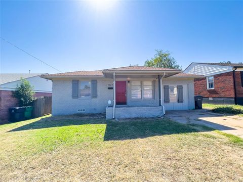 Photo of 2022 NW 33rd Street, Oklahoma City, OK 73118 (MLS # 1229939)