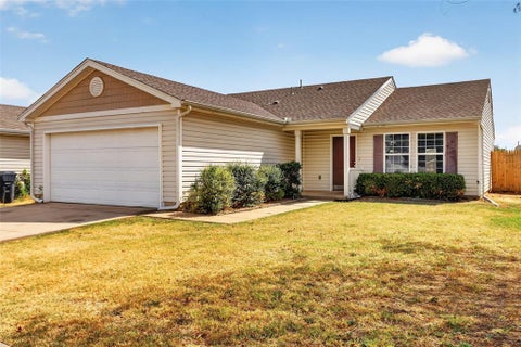 Photo of 1804 NW 145th Street, Edmond, OK 73013 (MLS # 1250374)