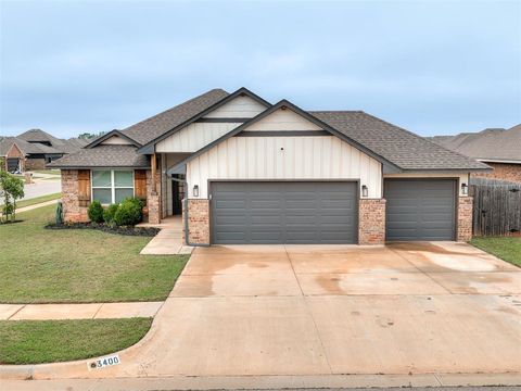 Photo of 3400 Shutter Ridge Drive, Yukon, OK 73099 (MLS # 1230449)