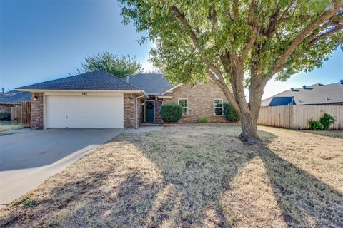 Photo of 704 Gregg Court, Yukon, OK 73099 (MLS # 1245722)