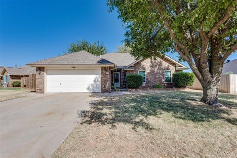 Photo of 704 Gregg Court, Yukon, OK 73099 (MLS # 1245722)