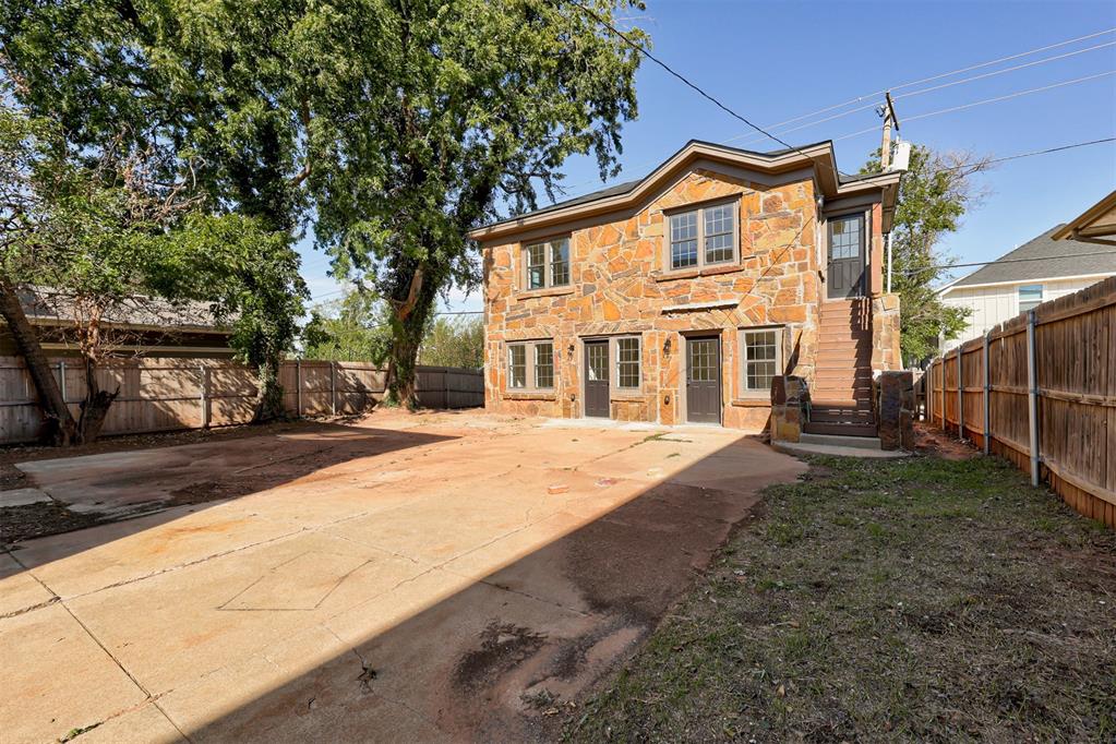 315 NE 14th Street