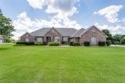 Photo of 1163 Hidden Valley Lane, Choctaw, OK 73020 (MLS # 1238349)