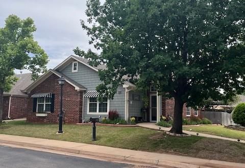 Photo of 2455 Manchester Drive #82, Oklahoma City, OK 73120 (MLS # 1228735)