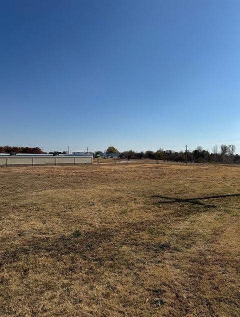 Photo of 2505 W Veterans Memorial Highway, Blanchard, OK 73010 (MLS # 1201483)