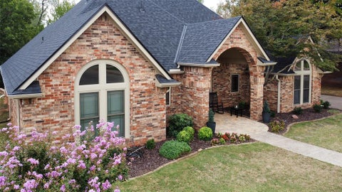 Photo of 304 Timberdale Terrace, Edmond, OK 73034 (MLS # 1248670)