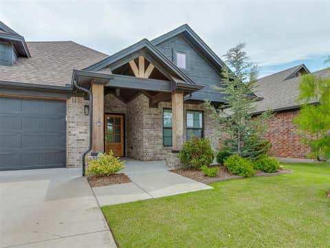 Photo of 204 Ivory Drive, Yukon, OK 73099 (MLS # 1239076)