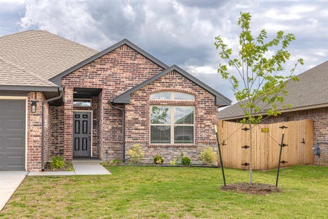 Photo of 4524 Adobe Court, Yukon, OK 73099 (MLS # 1198089)
