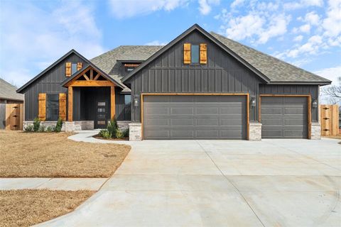Photo of 3308 Sagebrush Place, Yukon, OK 73099 (MLS # 1218723)