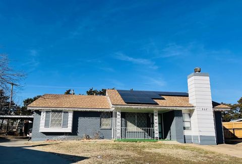 Photo of 301 Rock Place, Moore, OK 73160 (MLS # 1213714)