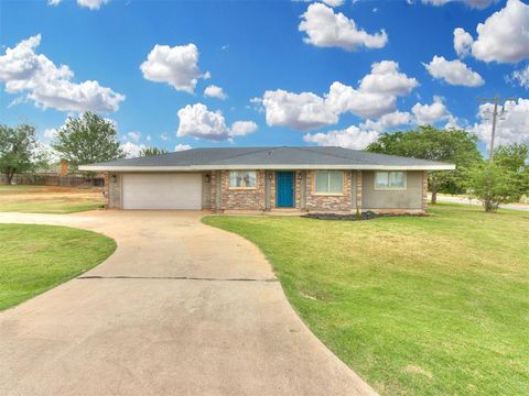 Photo of 803 NW Tyler Avenue, Piedmont, OK 73078 (MLS # 1229847)