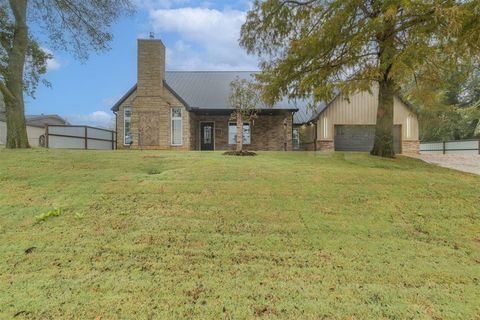 Photo of 2925 N Choctaw Road, Choctaw, OK 73020 (MLS # 1198210)