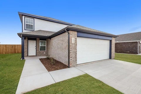Photo of 2001 Malus Way, El Reno, OK 73036 (MLS # 1243450)
