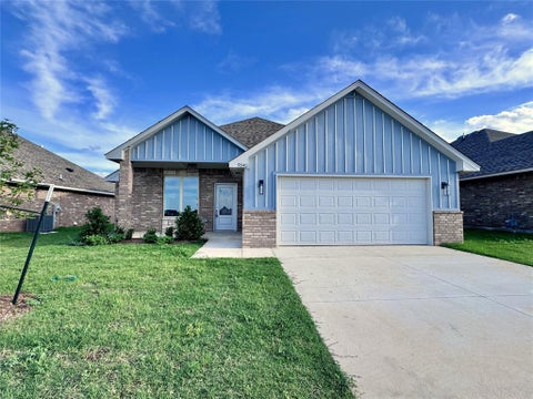 Photo of 9340 NW 143rd Street, Yukon, OK 73099 (MLS # 1245792)