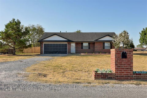 Photo of 2371 Holden Lane, Blanchard, OK 73010 (MLS # 1248092)
