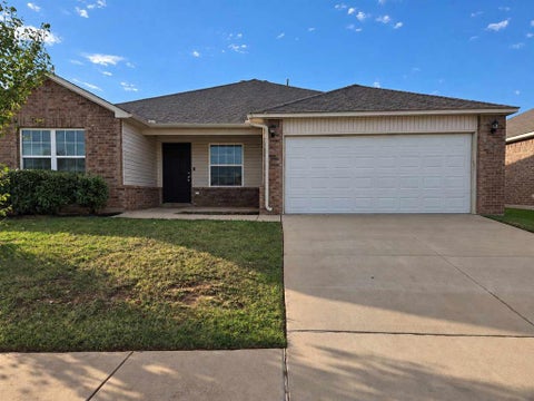 Photo of 3528 SE 95th Street, Moore, OK 73160 (MLS # 1255731)