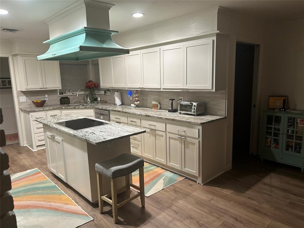 4405 NW 48th Street