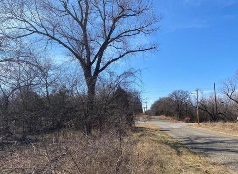 Photo of Lot 7 Post Oak Road, Noble, OK 73068 (MLS # 1192348)