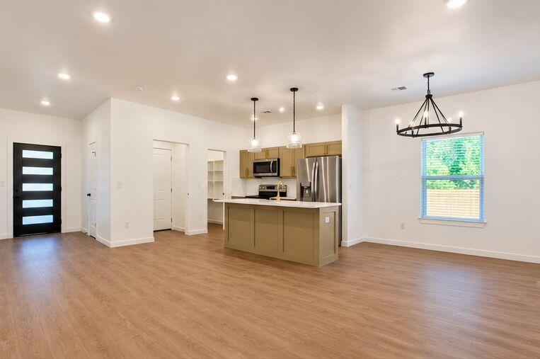 4212 N Shadybrook Drive