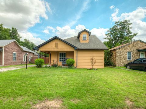 Photo of 503 W Owens Street, El Reno, OK 73036 (MLS # 1229884)