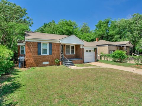 Photo of 1201 Carverdale Drive, Oklahoma City, OK 73117 (MLS # 1229215)
