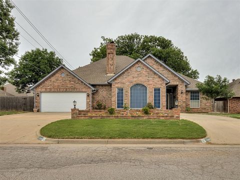 Photo of 11200 S Linn Avenue, Oklahoma City, OK 73170 (MLS # 1227920)