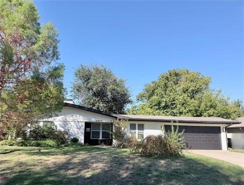 Photo of 2243 NW 55th Street, Oklahoma City, OK 73112 (MLS # 1252935)
