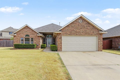 Photo of 906 Renita Street, Moore, OK 73160 (MLS # 1250365)